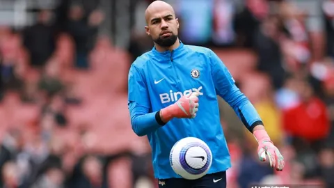 “勇士跌出前五，掘金急速冲进前三，湖人滑至第四名！”